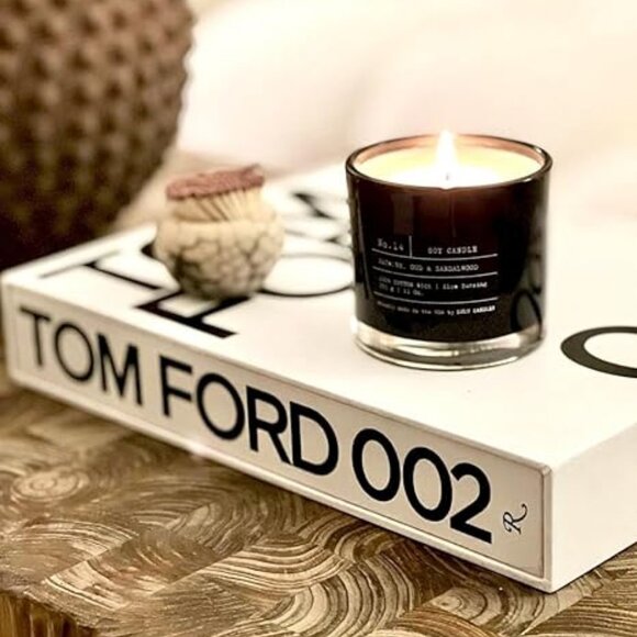 Jasmine, Oud & Sandalwood | Luxury Scented Soy Jar Candle | Hand Poured - Picture 2 of 4